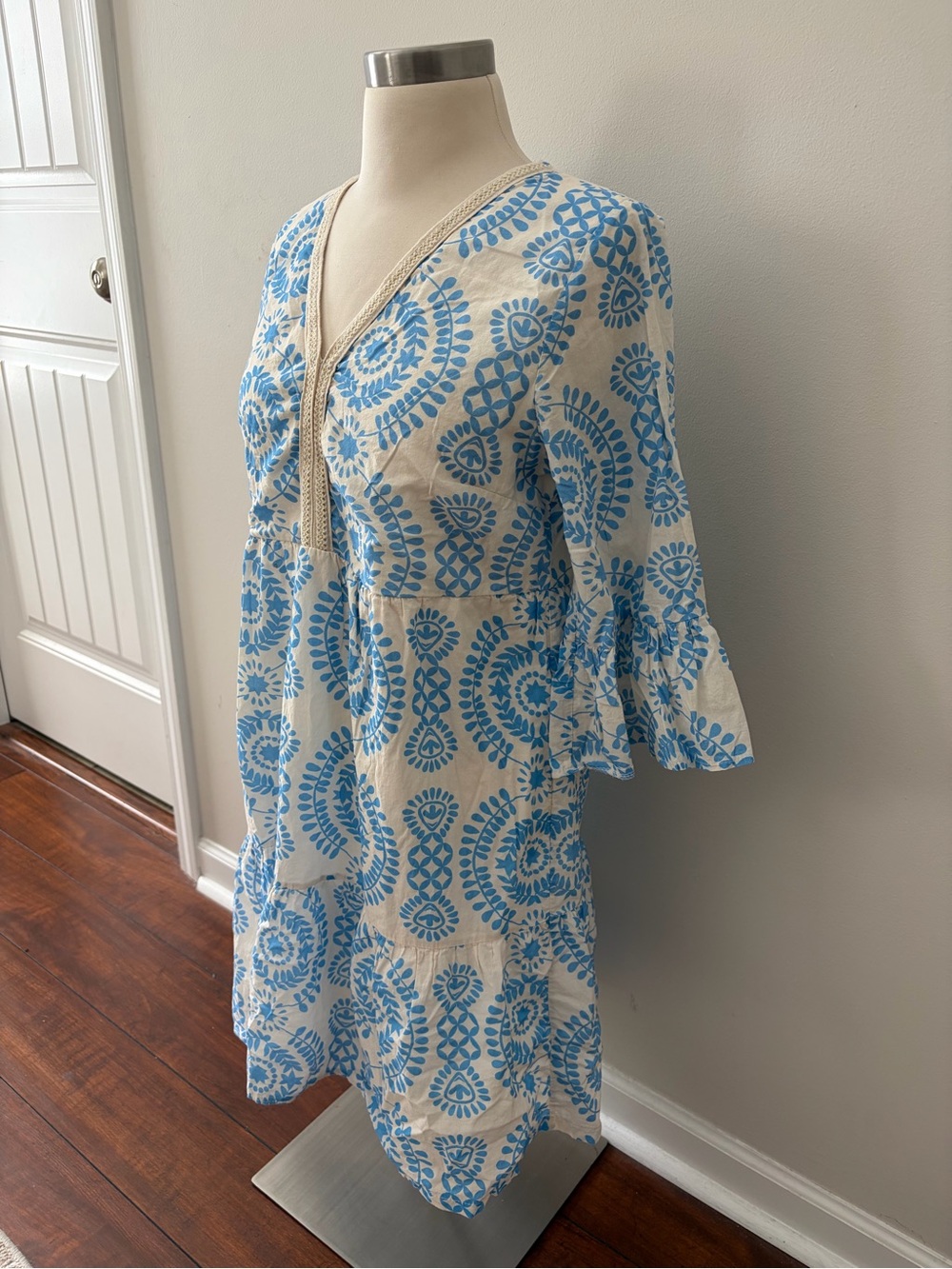 SAIPH Lab Santorini White Mini Dress Blue Medallion Print Sz M Coastal Cottage - Picture 5 of 9
